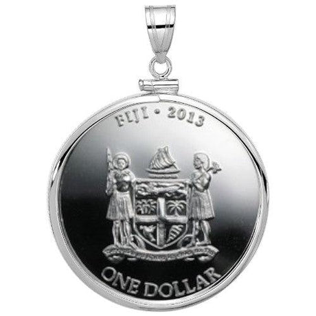 Fiji Silver Taku coin pendant, 2013 one dollar issue featuring the national coat of arms, mounted in a polished round white gold bezel.